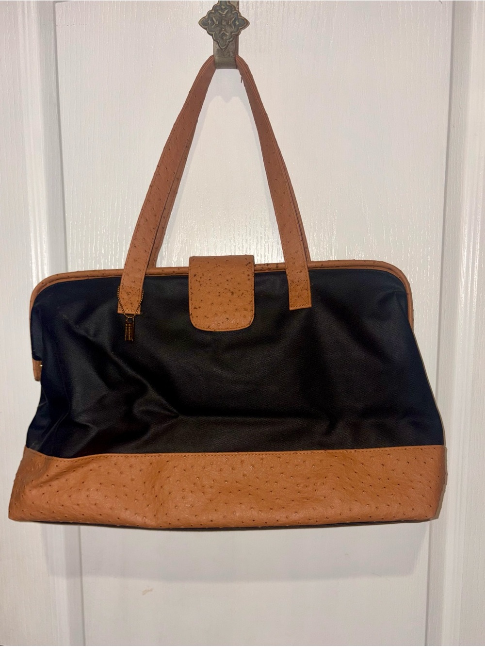 Elizabeth Arden Black and Tan Two-Tone Tote